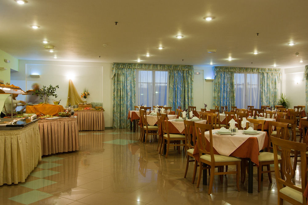 גובס Hotel Hara Ilios Village מראה חיצוני תמונה