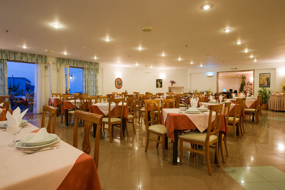 גובס Hotel Hara Ilios Village מראה חיצוני תמונה